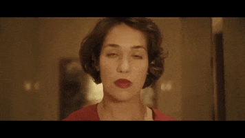 lolakirke monster lipstick make up lola kirke GIF