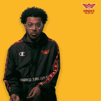 HawksTalonGC pass dish assist no look GIF