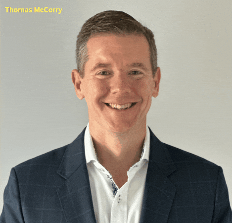 thomasmccorry giphygifmaker giphyattribution thomas mccorry GIF
