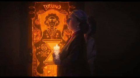 thadudette giphygifmaker encanto GIF