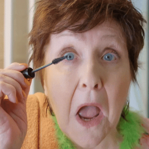 Makeup Mirror GIF by NTE Grøntforsprang