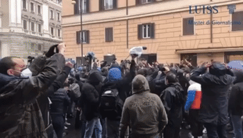 Tensions Flare During Anti-Lockdown Protests in Rome