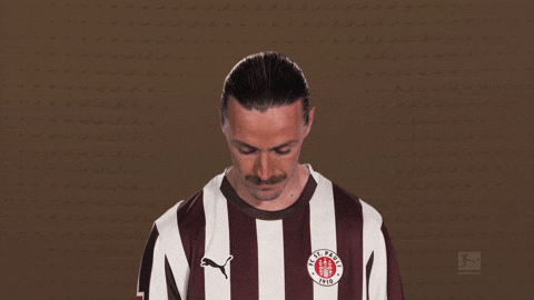 Look Up St Pauli GIF by Bundesliga