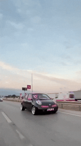 Benyagmur car barbie nissan araba GIF