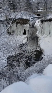 Minneapolis Waterfall Surrounded by Ice as Snowy Weekend Predicted