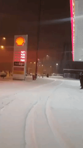 Heavy Snow Causes Transport Disruption in Turkey