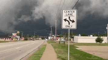 Sky Blackens in Western Illinois as Severe Thunderstorms Forecast