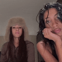 Side Eye Lara GIF