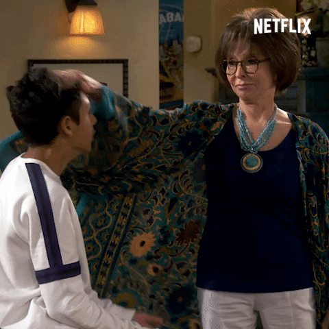 rita moreno familia GIF by NETFLIX