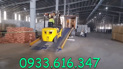 phandinhdieu giphygifmaker cầu lên hàng container tại công ty olam GIF