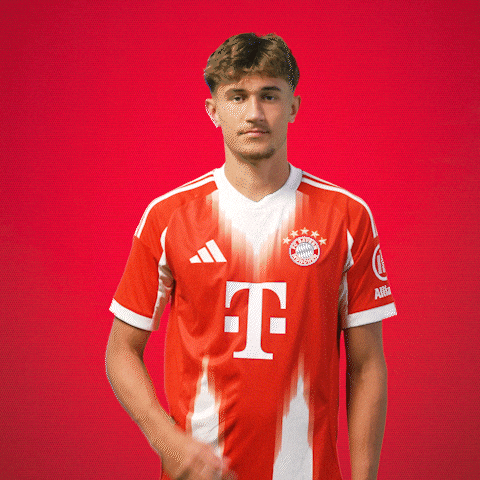 Lob Bischof GIF by FC Bayern Munich