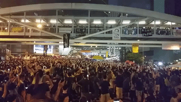 Thousands Flock to Admiralty Protest Site After Violence Against Protesters
