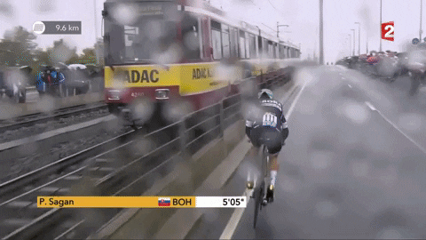 tour de france cycling GIF by franceinfo