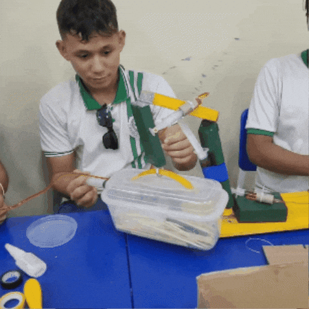 luanfreitas-d289 giphygifmaker GIF