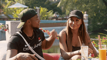 mtv-nederland love cute summer kiss GIF