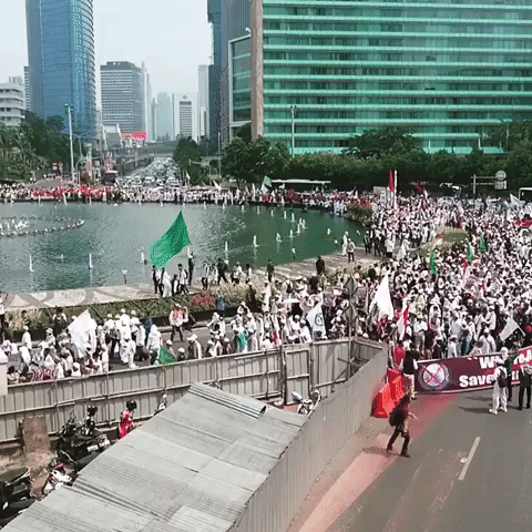 Indonesians March to Myanmar Embassy to Protest Treatment of Rohingya Muslims