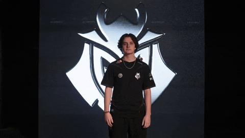 Look Looking GIF by G2 Esports