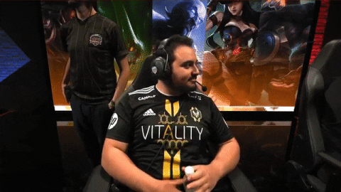 italian thumbs up GIF by lolesports