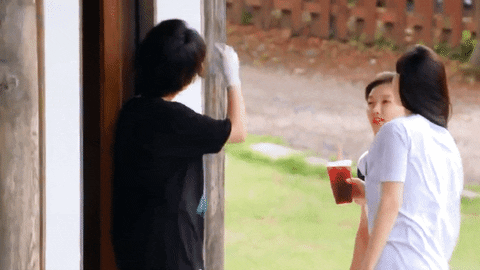 mariabettina01 giphyupload kwon nara youth mt young actors retreat GIF