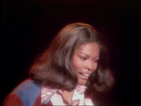soultrain soul train dionne warwick episode 140 GIF