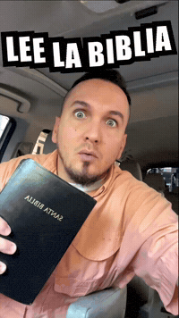 Lee La Biblia GIF