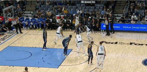 Luke_Askew_Hoops giphygifgrabber mavs reggie GIF