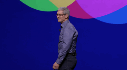 tim cook presentaciÃ³n GIF
