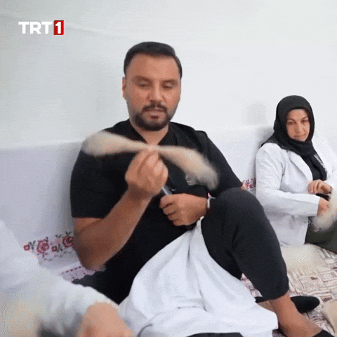Joke Beard GIF by TRT