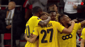 Celebration Team GIF by Standard de Liège
