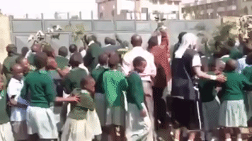 Police Fire Tear Gas at Primary School Pupils in Nairobi
