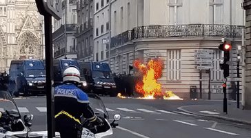 Police Clash with Anti-Le Pen Protesters in Nantes