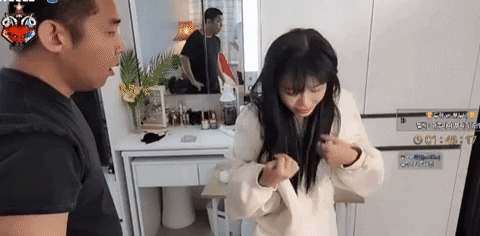 a0562ab096a24a46aad04ced9ce4af05 giphyupload GIF