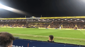 Spectators Tease With Chants on Roman Abramovich Sanctions During Chelsea Match in Norwich