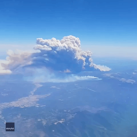 Footage From Airplane Shows of Pipeline Fire