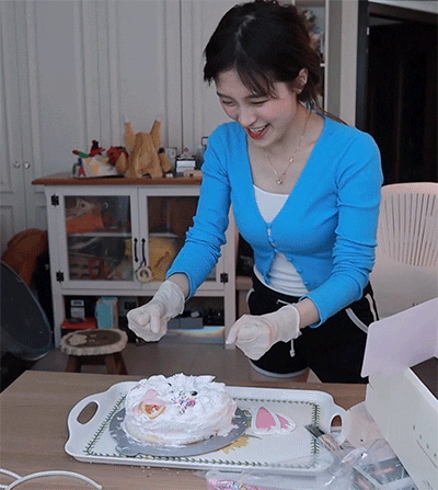 jseinyyi giphyupload GIF
