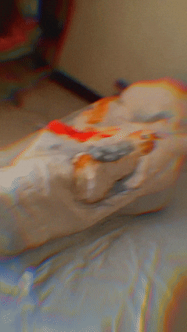 睡著 Peter Rabbit GIF