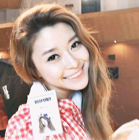 hello venus GIF