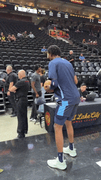 Turn Around Pose GIF by NBA