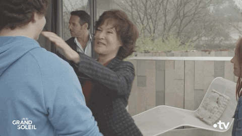 Arthur Hug GIF by Un si grand soleil