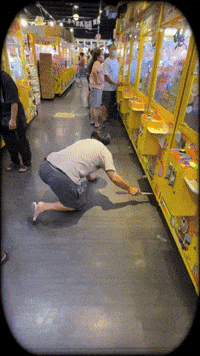 Asia Canzo GIF