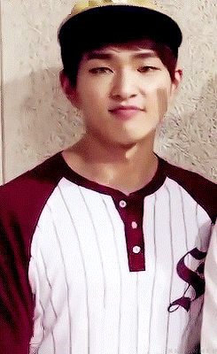 lee jinki GIF
