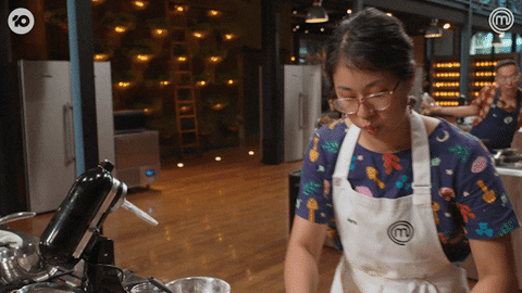Nervous Jenn GIF by MasterChefAU