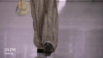 VIVIENNE TAM