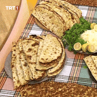 Hungry Lunch GIF by TRT