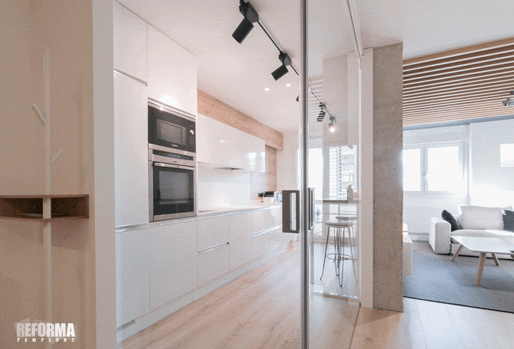 Cocinobra_ giphyupload cristal puerta corredera cerramiento cristalera GIF