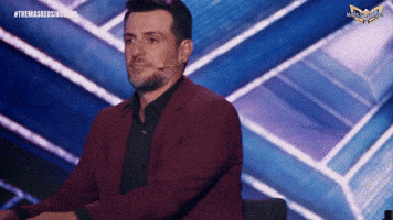 maskedsingerbr looking mascara the masked singer var GIF