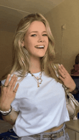 lauthelabel giphygifmaker GIF
