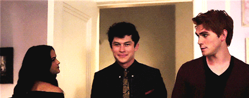danielpaconio giphyupload riverdale nick st clair GIF