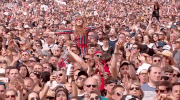 crowd GIF by Glastonbury Festival 2017