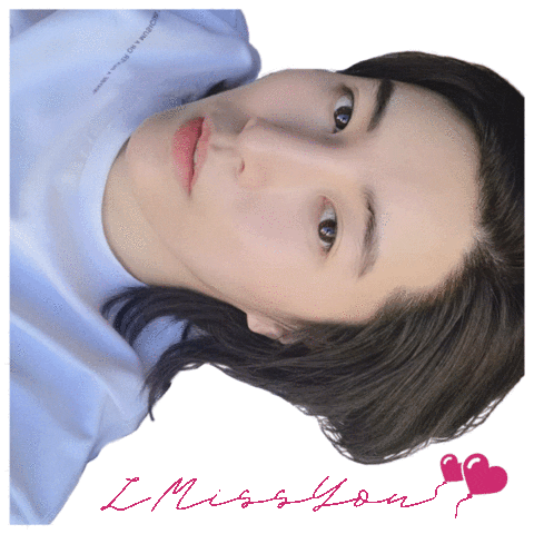 Momo Minue Sticker